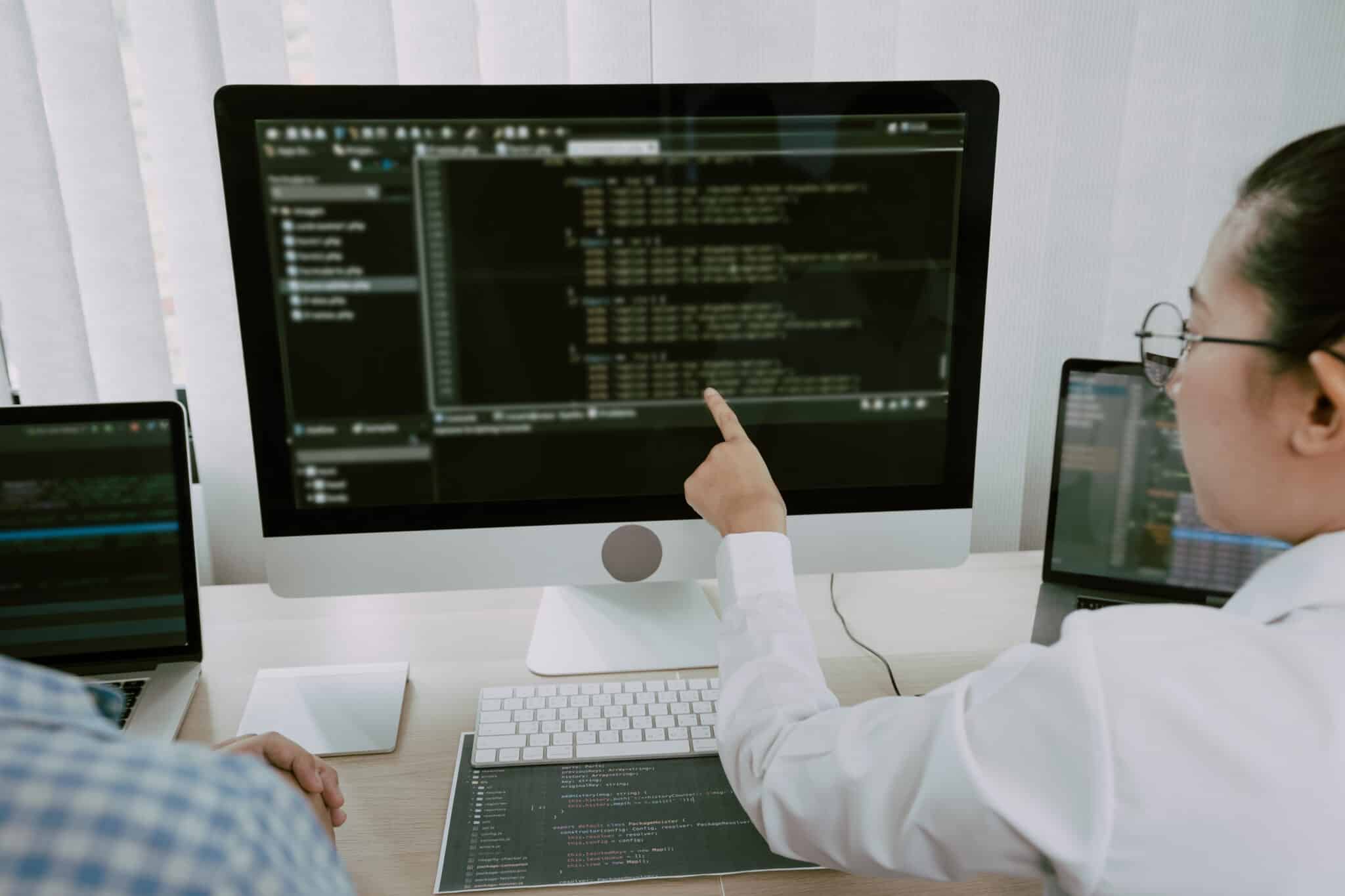 L'importance des Critères E-A-T (Expertise, Authoritativeness, Trustworthiness) dans le Suivi de Positionnement Google